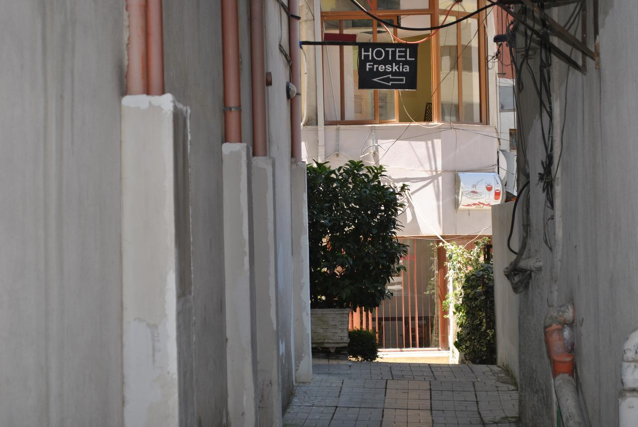 Hotel Freskia Gjirokastra Kültér fotó